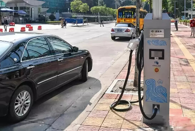 5G已來，5G智慧路燈有機會勝出嗎.webp.jpg